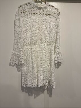 Eilly Bazar Lace Fit-and-Flare Long-Sleeve Dress in White size Medium